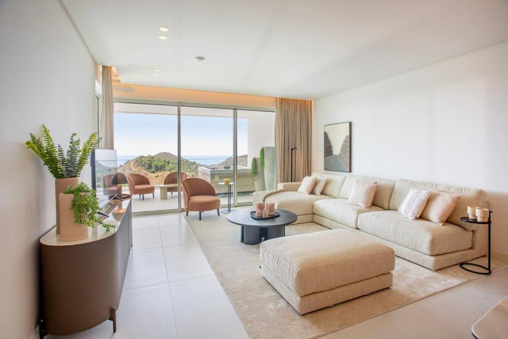 Luxury With Jacuzzi Apartamento Marbella